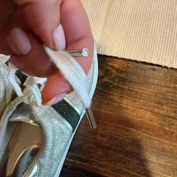 Michael Kors Keaton Stripe lace up sneakers, silver size 8.5, GUC - Picture 7 of 8